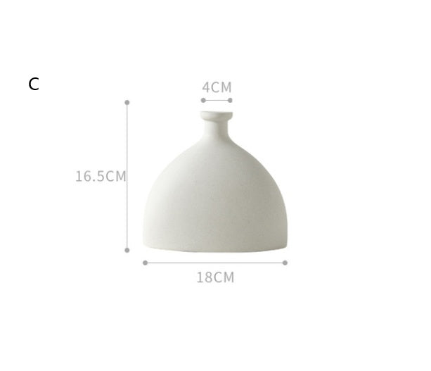 Vaso de cerâmica com decoração nórdica